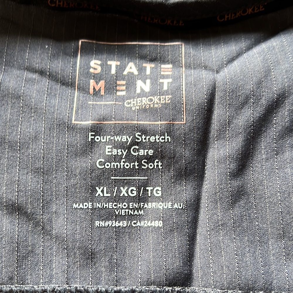 Cherokee Scrub Top - Picture 6 of 7